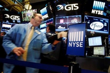 Wall Street termine en ordre dispersé, revenant sur son élan