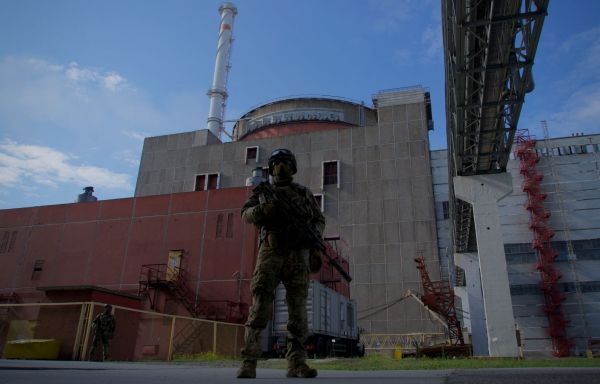 L'Ukraine et la Russie s'accusent à nouveau de tirs sur la centrale nucléaire de Zaporijjia