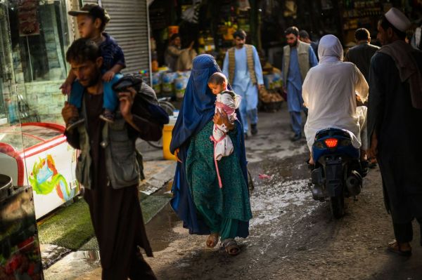 « Je me sens comme en prison » : en Afghanistan, survivre à l'ère des talibans