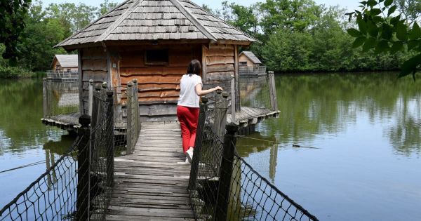 Votez. En vacances, avez-vous déjà passé une nuit dans un hébergement insolite