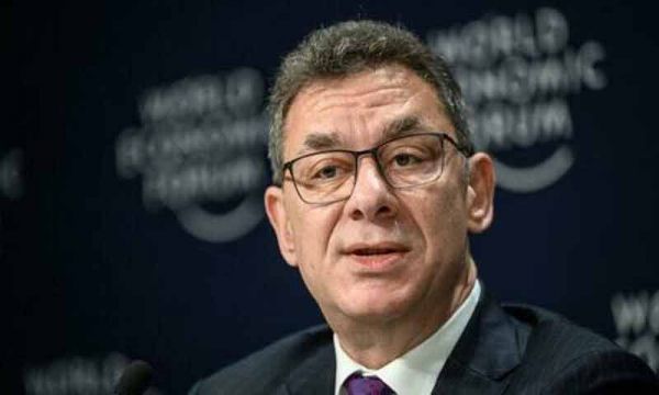 Albert Bourla, PDG de Pfizer, est positif au COVID-19