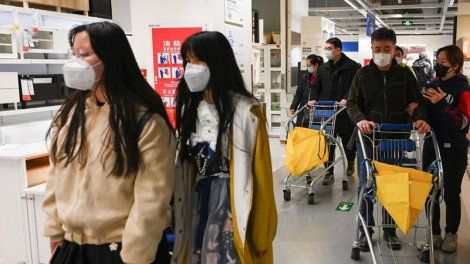 Covid-19 : les autorités chinoises enferment les clients d'un Ikea à cause d'un cas contact