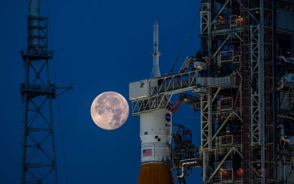 Artemis 1 : le lanceur a été transféré sur son pas de tir