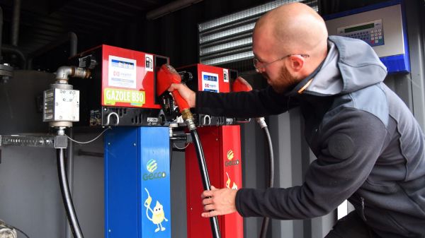Loi pouvoir d'achat : l'huile de friture usagée ne pourra finalement pas être utilisée dans les carburants, les écologistes déçus