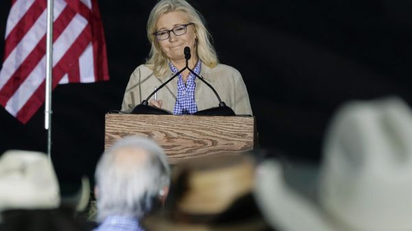 États-Unis: la défaite de Cheney «confirme que les républicains anti-Trump sont poussés dehors»