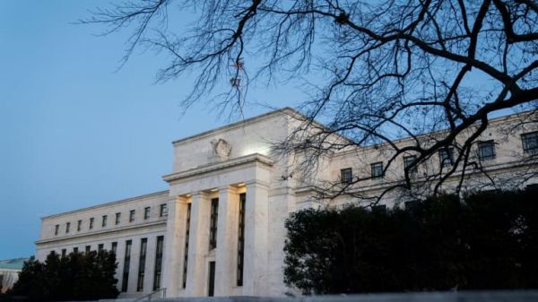Etats-Unis: la Fed en faveur de nouvelles hausses des taux, mais envisage de ralentir "à un moment"
