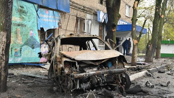Ukraine: trois morts et 10 blessés dans une frappe russe sur Kharkiv