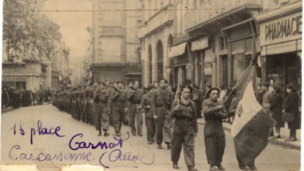 Résistants durant la Seconde guerre mondiale, ses parents avaient vécu de l'intérieur la libération de Carcassonne