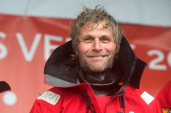 Un convoyage à haut risque: Bernard Stamm s'est joué des pirates pour sauver un bateau mythique