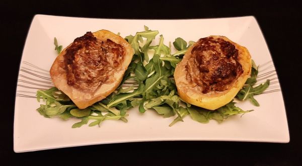 Pommes de terre farcies au four. Recette facile façon grand-mère.