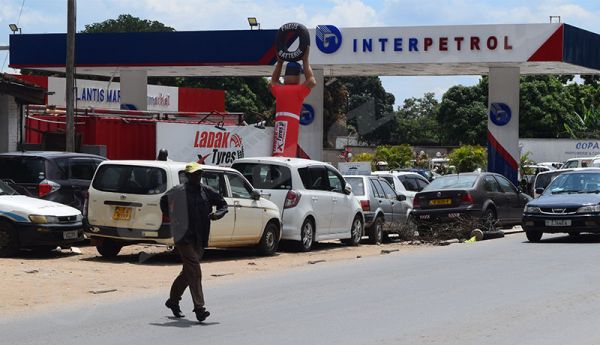 Pénurie de carburant : après un répit de courte durée, l'essence manque