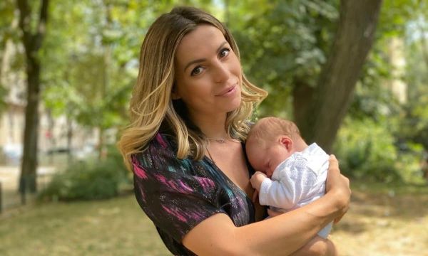 Hillary (Mamans et célèbres) : Les internautes impressionnés par la ressemblance frappante entre ses deux fils !