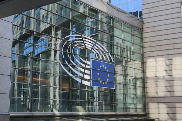 Des ONG implorent l’UE de ne pas céder face à Amazon