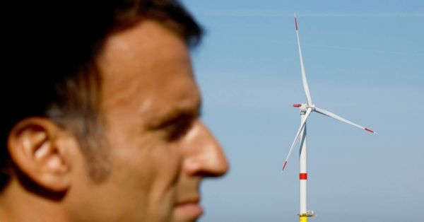Macron inaugure le premier parc éolien en mer de France