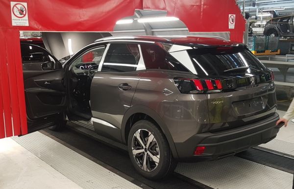 Peugeot 3008 et 5008. Retour des anciens feux arrière de la phase 1