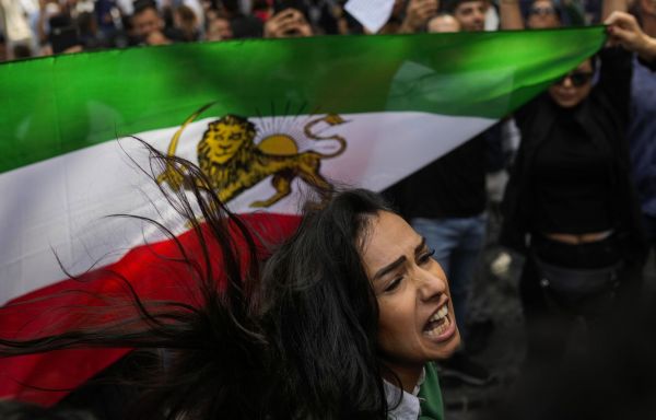 Le Canada sanctionne une dizaine de responsables iraniens et la police des moeurs