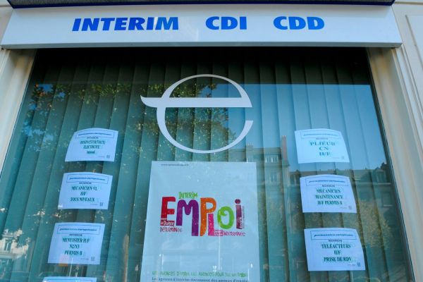 Economie française : « l'emploi se porte-t-il bien parce qu'il est sous perfusion ? »