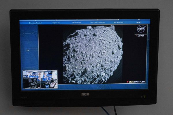 VIDÉO. La Nasa a percuté un astéroïde afin de le dévier, une première pour l'humanité