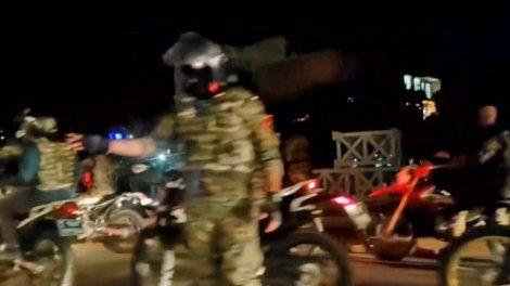 Iran: le pouvoir ferme face aux manifestants, des dizaines de morts
