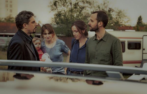 « Le Sixième enfant » : Deux couples et un marché terrible autour d'un enfant