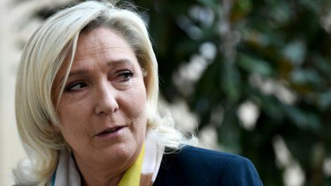 Match de foot de l'Assemblée boycotté: Marine Le Pen déplore "la haine tout le temps"