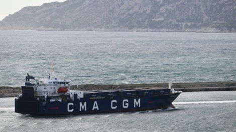 Ukraine: un navire chargé de 1.000 tonnes d'aide française a quitté le port de Marseille