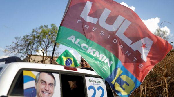Entre Lula le revenant et Bolsonaro le sortant, le Brésil à un tournant de son histoire