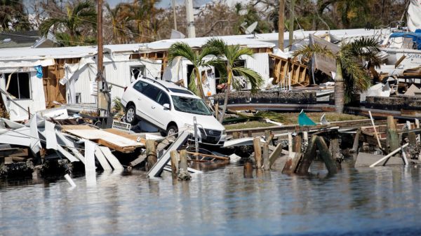 La Floride panse ses plaies et pleure ses morts après le passage de l'ouragan Ian