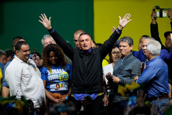 « Les menaces qu'agite Jair Bolsonaro contre la démocratie au Brésil font partie d'un projet politique »