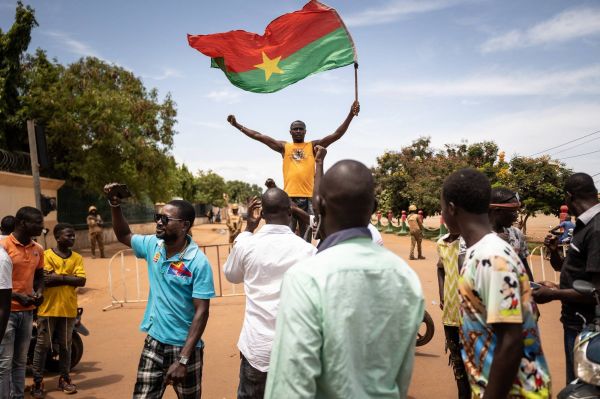 Burkina Faso: le chef de la junte appelle à cesser les violences contre la France