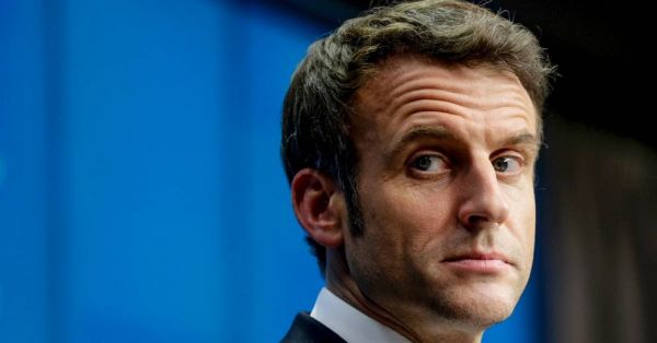 Guerre en Ukraine : Macron promet de travailler à de "nouvelles sanctions" européennes contre la Russie