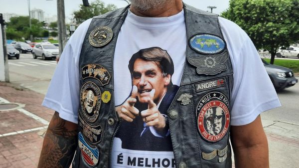 REPORTAGE. Présidentielle au Brésil : les bikers à fond derrière Jair Bolsonaro, "vraiment un mec bien"