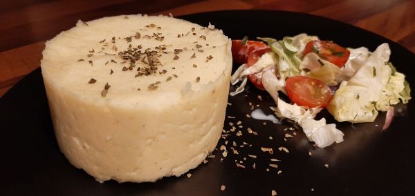 Purée de pommes de terre maison. Une recette économique.