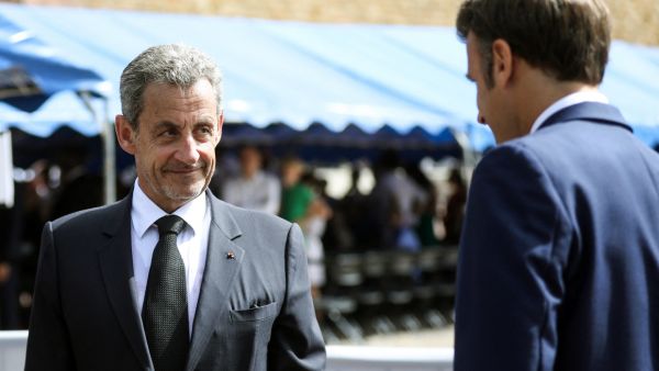 Sarkozy évoque son départ de LR : «On attend autre chose d'un ancien Président», regrettent les sénateurs LR