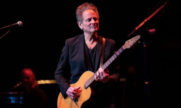 Lindsey Buckingham annule sa tournée européenne