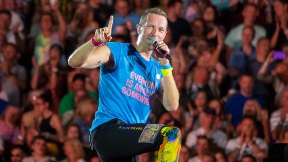 Chris Martin souffrant, Coldplay annule des shows