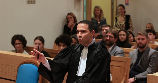 Besançon. « Vieille tanche ! » : des insultes jugées (pour de faux) au tribunal administratif