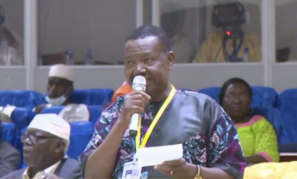 N'Djamena : "le décollage d'avions de chasse étrangers fait beaucoup de bruits", Kingabé Ogouzeïmi