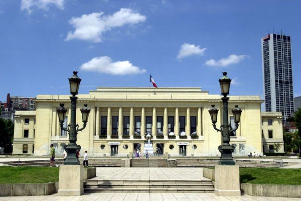 Affaire des lingots d'or de la maire de Puteaux : cinq personnes mises en examen
