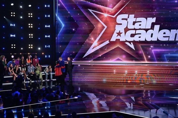 Star Academy : Julien, Anisha, Stan, Tiana... Quels éliminés ? En direct
