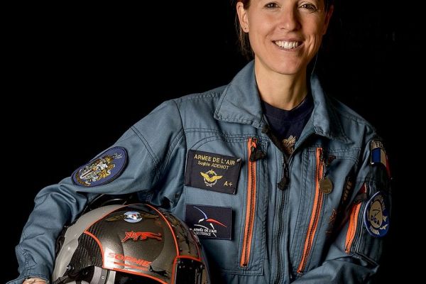 Espace : pilote et ancienne ingénieure Airbus, Sophie Adenot intègre la nouvelle promotion d'astronautes européens