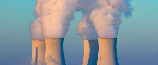 Combien de réacteurs nucléaire du parc français sont actuellement à l'arrêt ?
