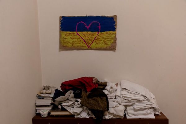 Loin de Moscou, des artistes russes « antiguerre » accueillis en résidence à Paris