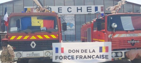 Tchad : dans le Ouaddaï, l´ASECNA d'Abéché reçoit deux camions pompiers de la France