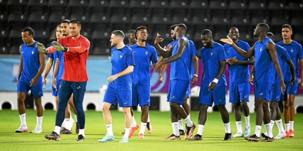 France-Danemark, tensions à l'Assemblée, glissement de terrain en Italie : le point à la mi-journée