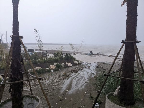 Italie: Huit morts dans un glissement de terrain sur l'île d'Ischia