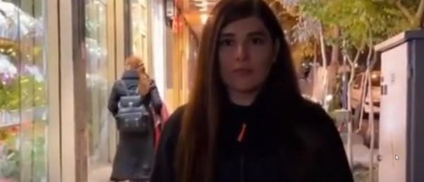 Les autorités iraniennes ont libéré sous caution la célèbre actrice Hengameh Ghaziani, qui avait été arrêtée pour avoir retiré son foulard en public dans une vidéo postée sur les [...]
