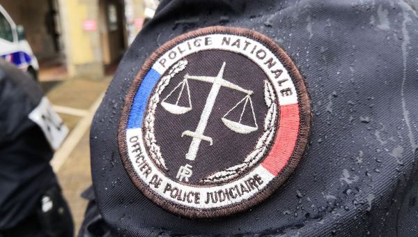 Annecy : un jeune homme de 22 ans, radicalisé, s'en prend à un policier