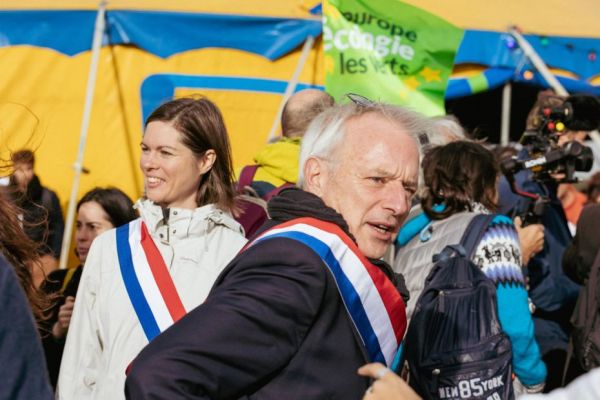 Sainte-Soline : la présidente de l'Assemblée nationale se déclare incompétente pour poursuivre les députés présents à la manifestation anti-bassines