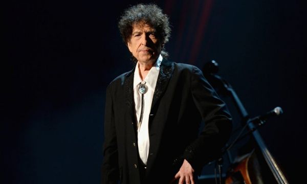 Bob Dylan s’excuse pour les faux autographes